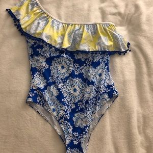 One shoulder one piece bathing suit